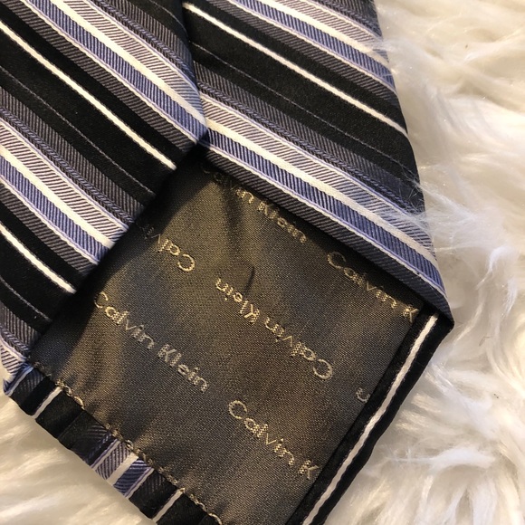 Calvin Klein Tie - Picture 4 of 4